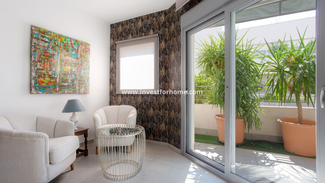 Sale - Apartment - Torrevieja - La Veleta