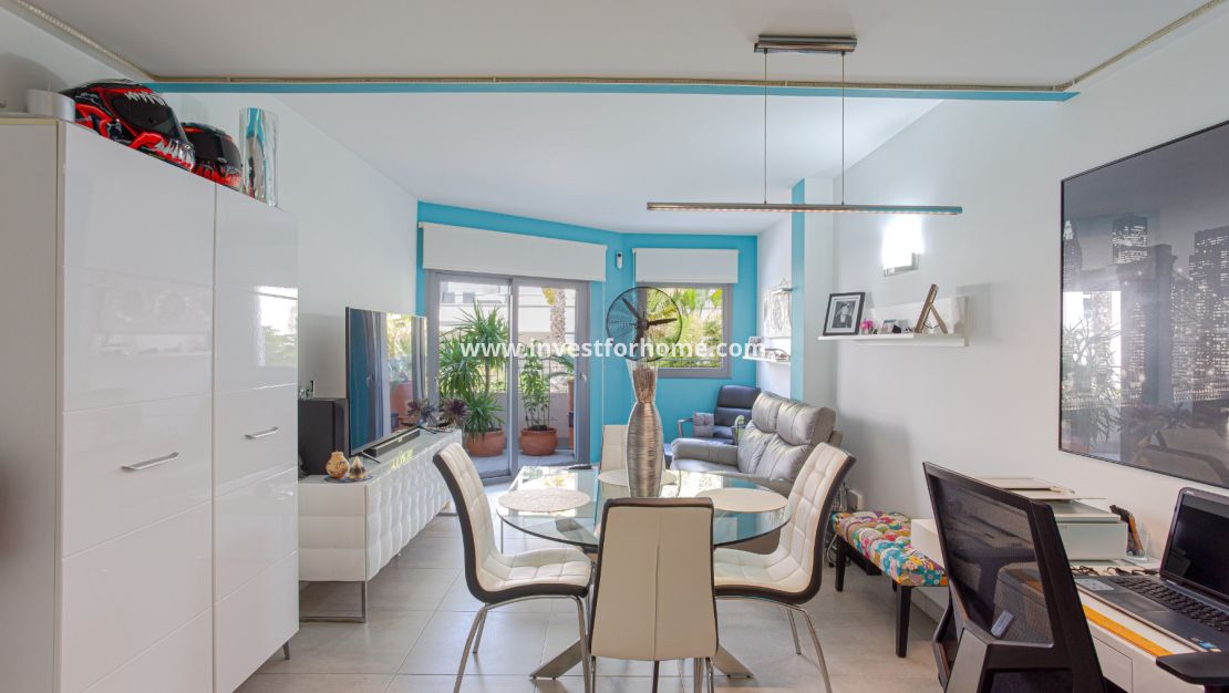 Sale - Apartment - Torrevieja - La Veleta