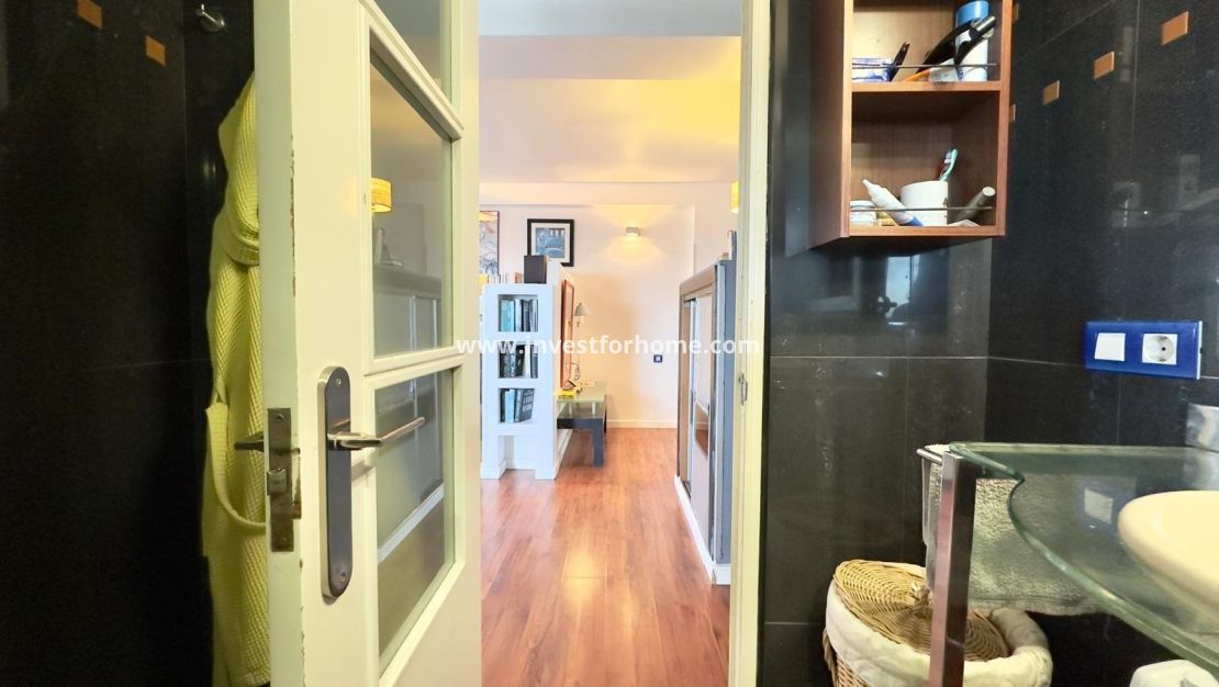 Sale - Apartment - Torrevieja - La Veleta