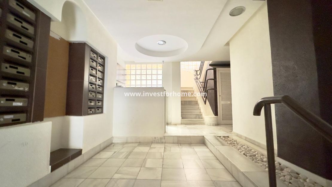 Sale - Apartment - Torrevieja - La Veleta