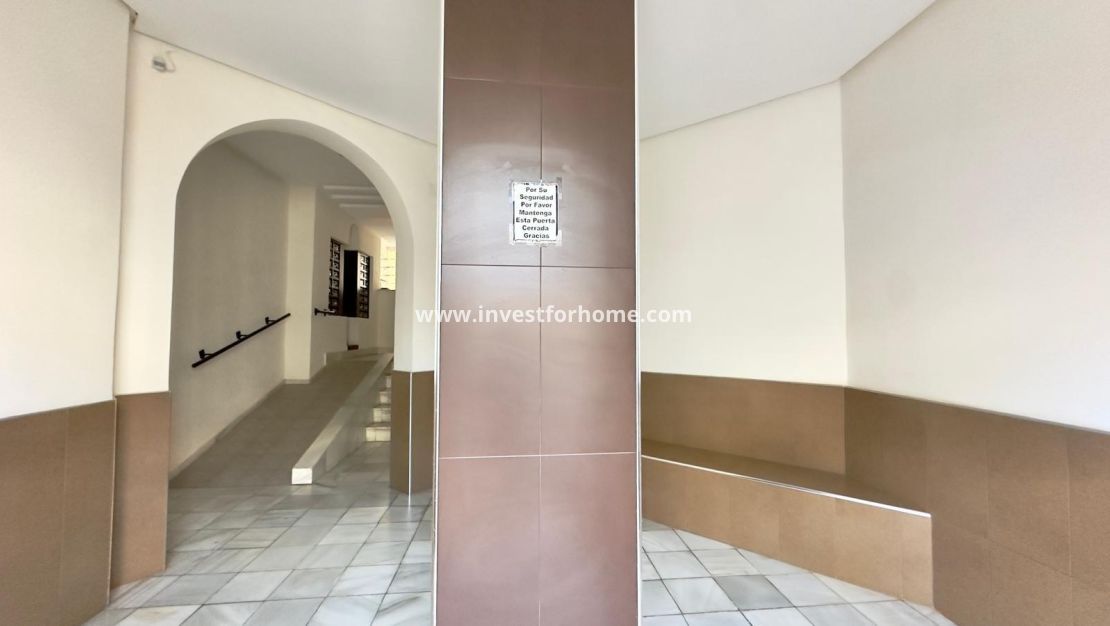 Sale - Apartment - Torrevieja - La Veleta