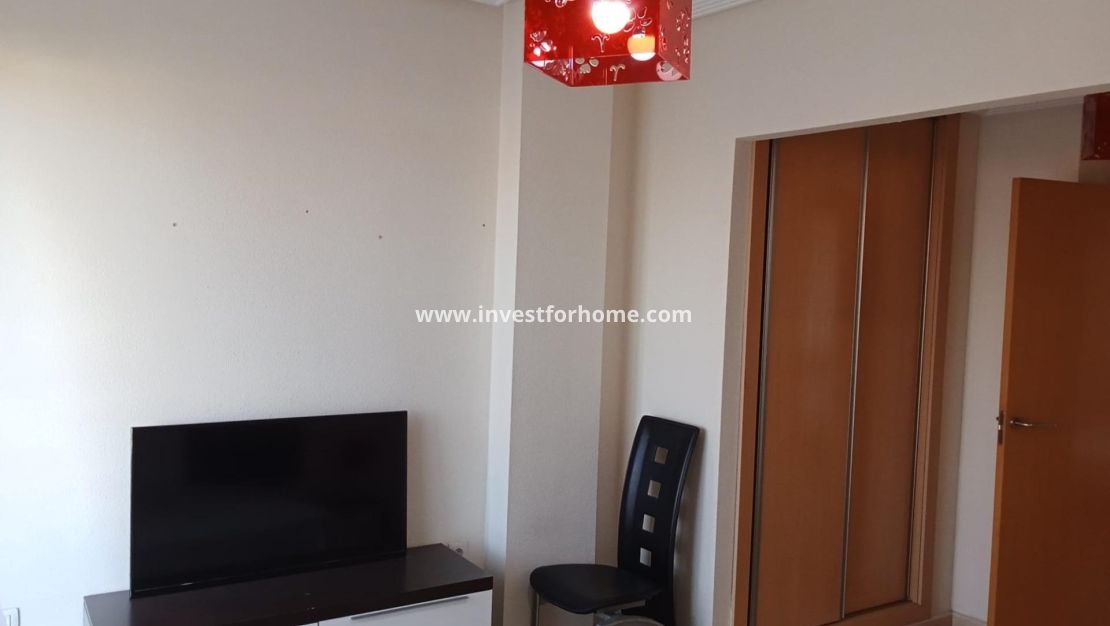 Sale - Apartment - Torrevieja - La Veleta