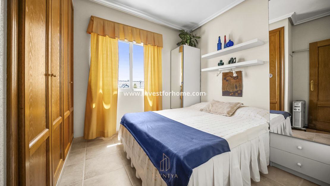 Sale - Apartment - Torrevieja - La Veleta
