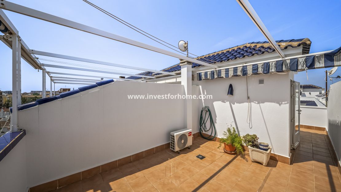 Sale - Apartment - Torrevieja - La Veleta