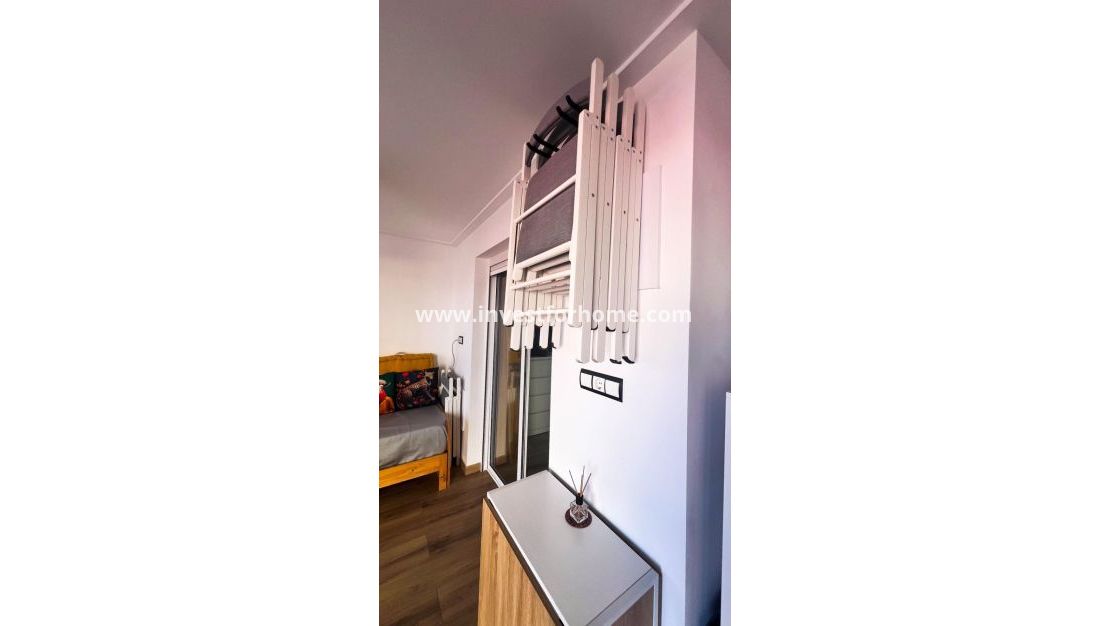Sale - Apartment - Torrevieja - La Veleta