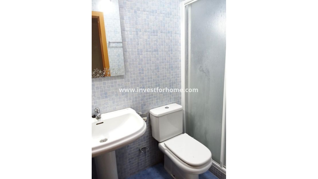 Sale - Apartment - Torrevieja - La Veleta