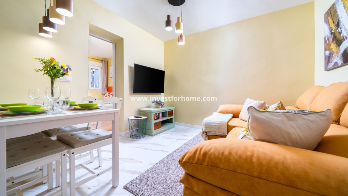 Sale - Apartment - Torrevieja - La Veleta