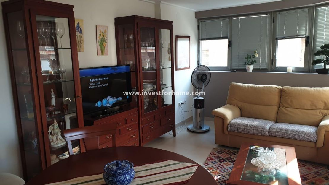 Sale - Apartment - Torrevieja - Las Piscinas Naturales