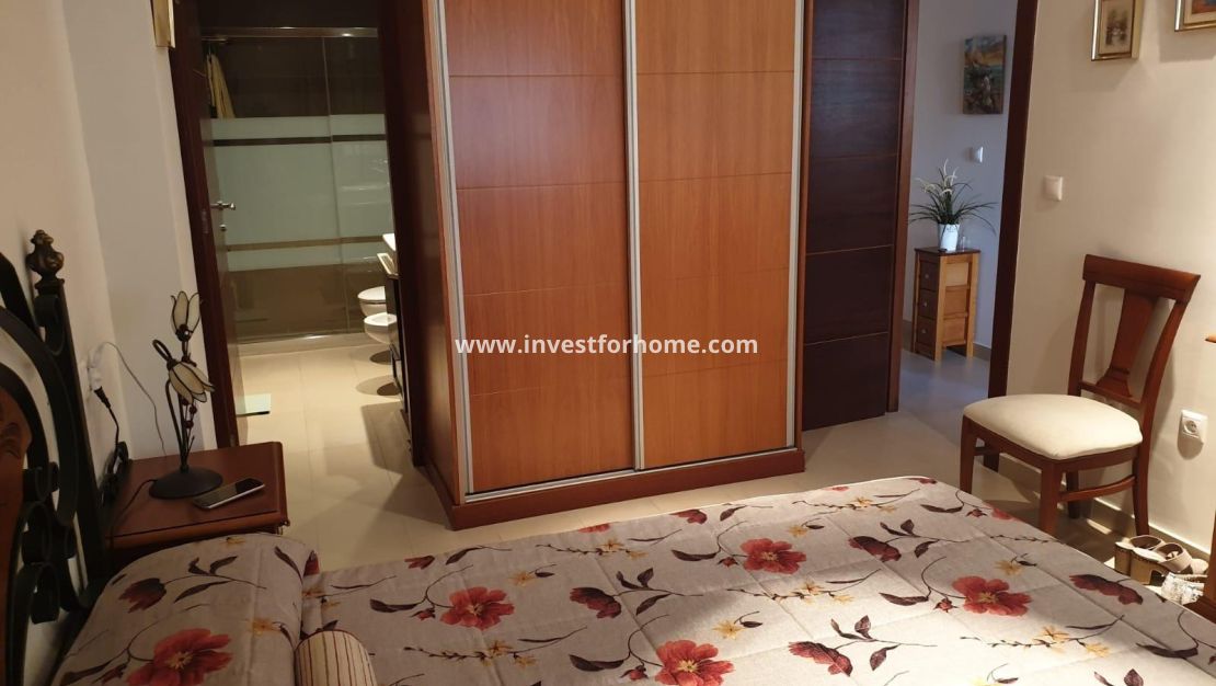 Sale - Apartment - Torrevieja - Las Piscinas Naturales