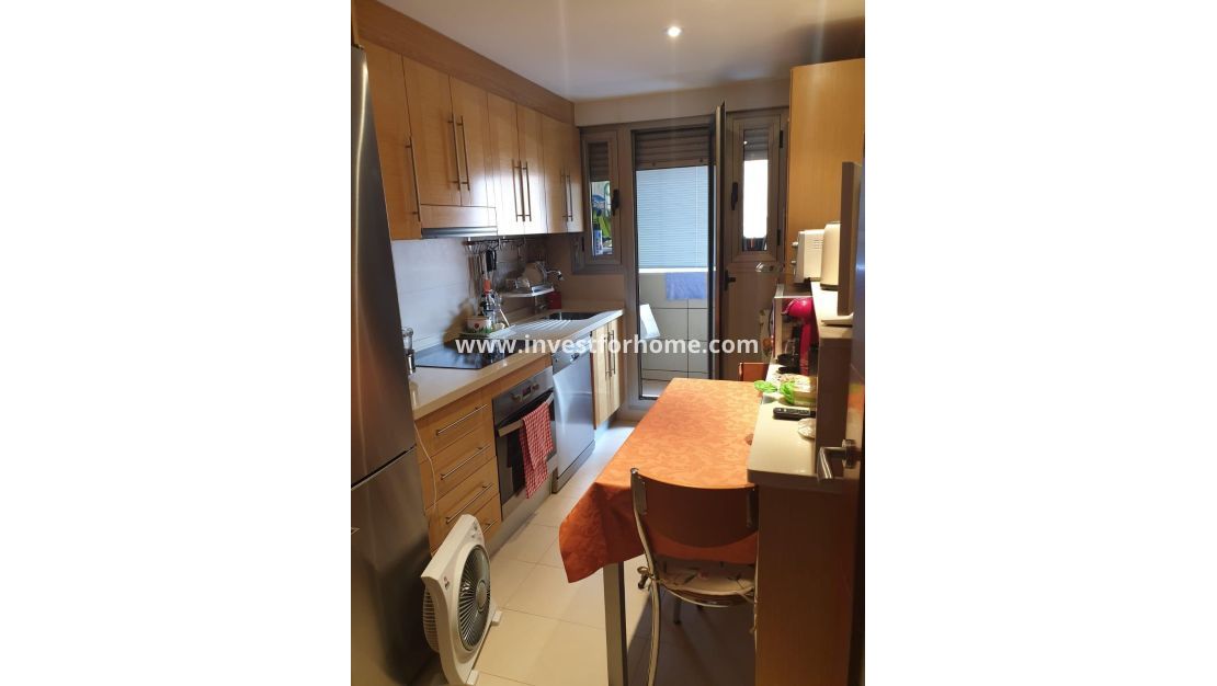 Sale - Apartment - Torrevieja - Las Piscinas Naturales