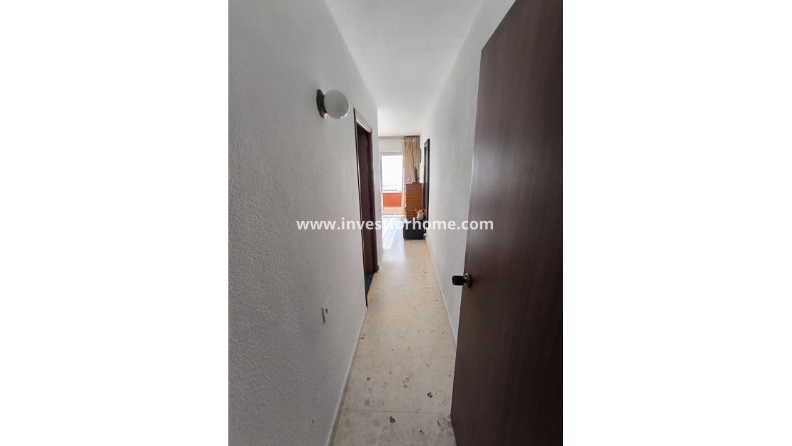 Sale - Apartment - Torrevieja - Las Piscinas Naturales