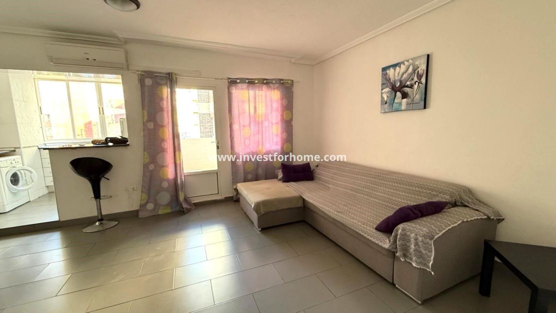 Sale - Apartment - Torrevieja - Las Piscinas Naturales