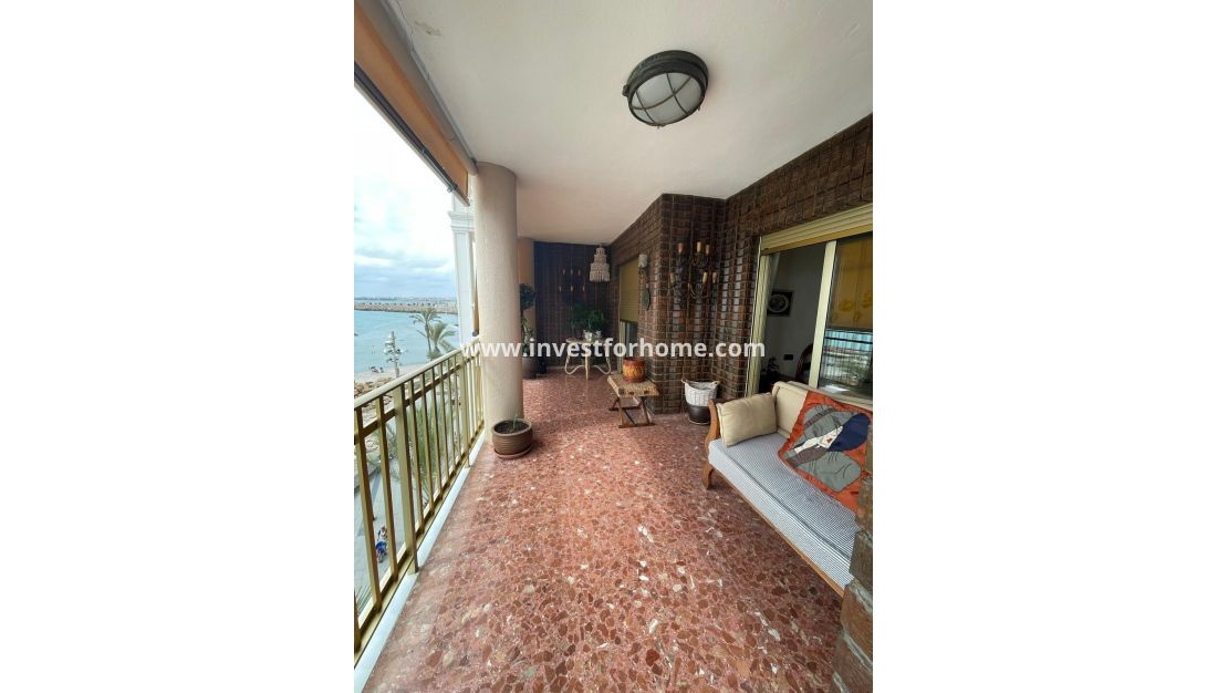 Sale - Apartment - Torrevieja - Las Piscinas Naturales