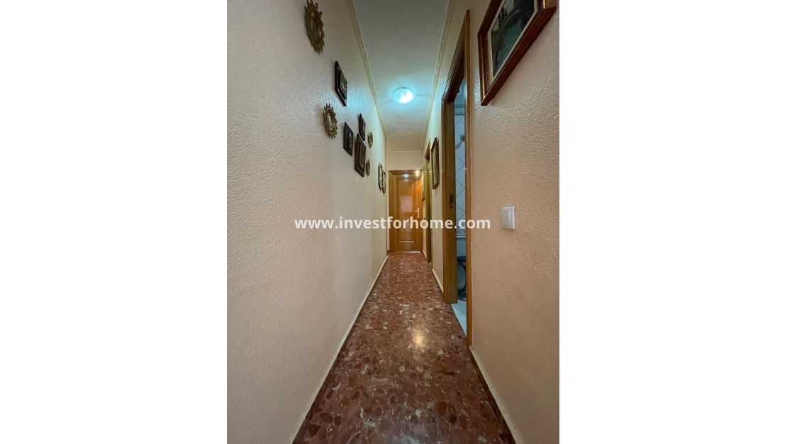 Sale - Apartment - Torrevieja - Las Piscinas Naturales