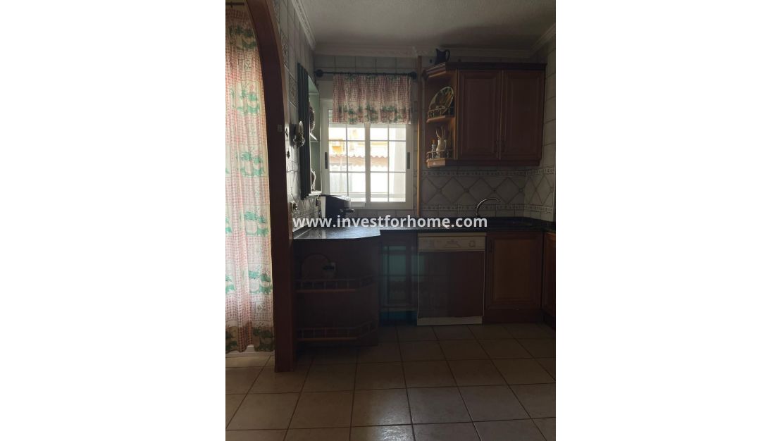 Sale - Apartment - Torrevieja - Las Piscinas Naturales