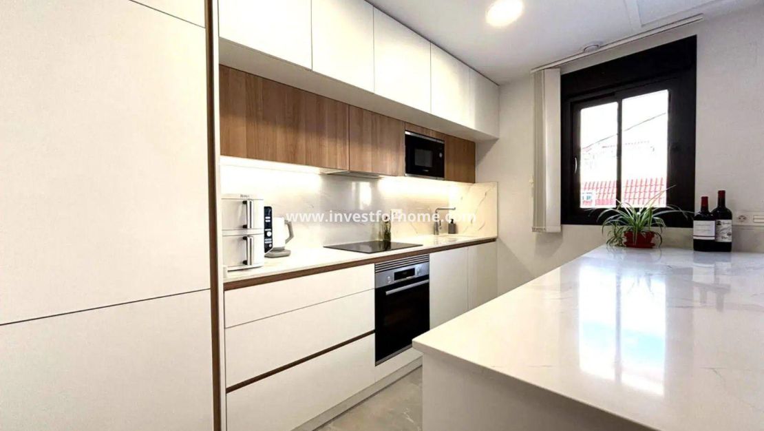 Sale - Apartment - Torrevieja - Las Piscinas Naturales