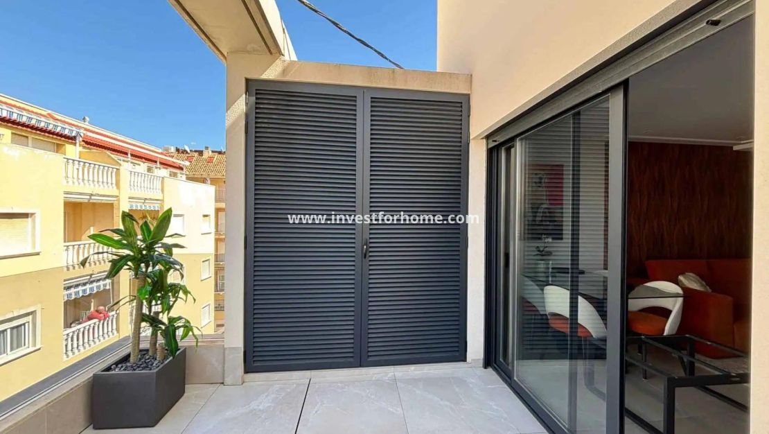 Sale - Apartment - Torrevieja - Las Piscinas Naturales