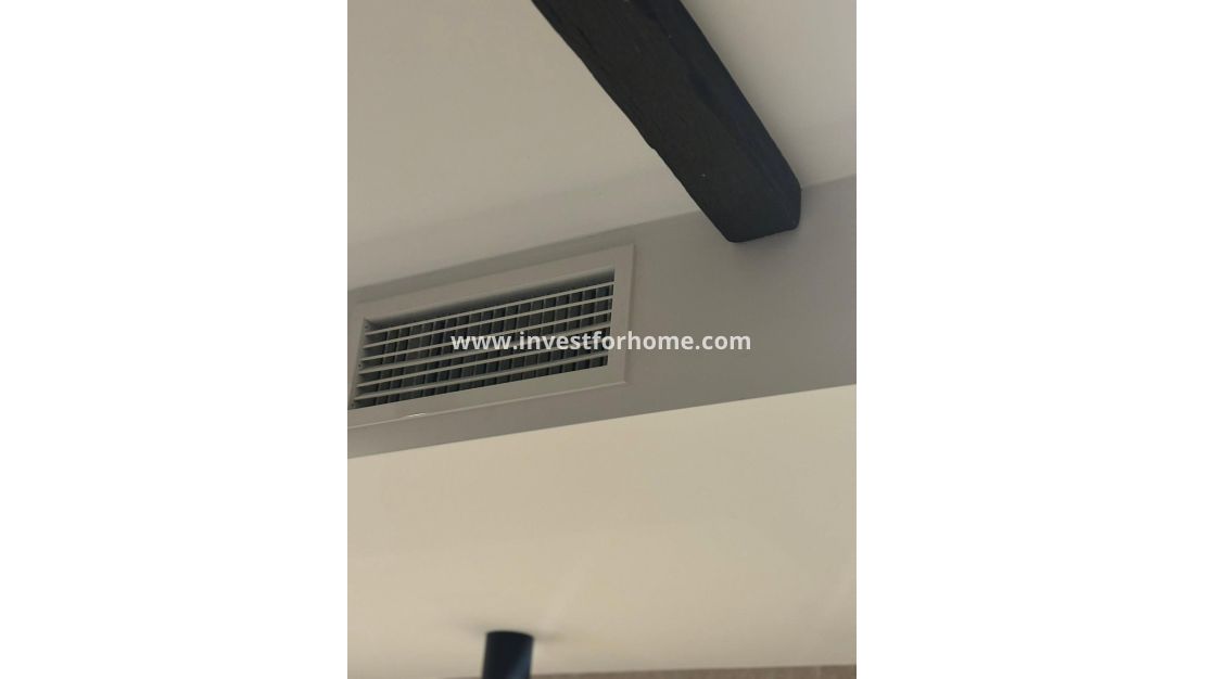 Sale - Apartment - Torrevieja - Las Piscinas Naturales