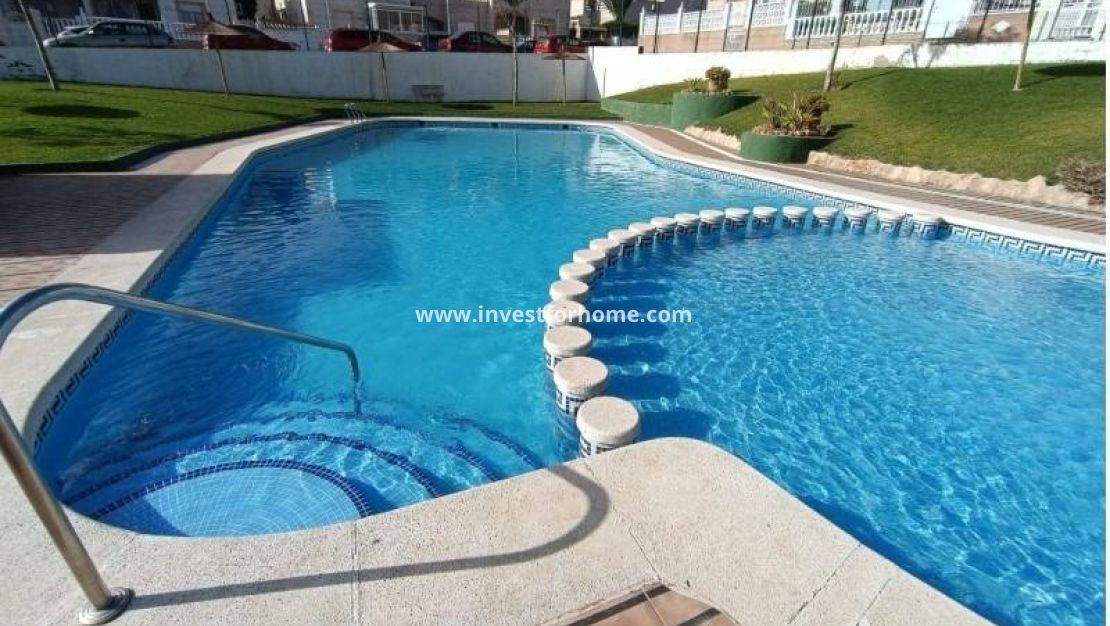 Sale - Apartment - Torrevieja - Los Balcones