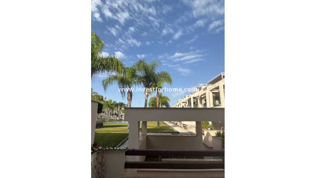 Sale - Apartment - Torrevieja - Los Balcones