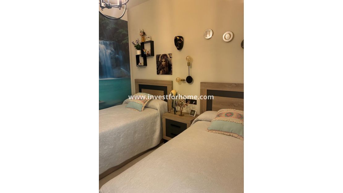 Sale - Apartment - Torrevieja - Los Balcones