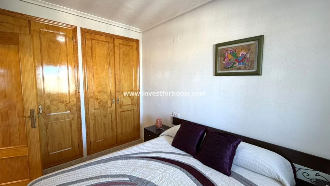 Sale - Apartment - Torrevieja - Los Europeos