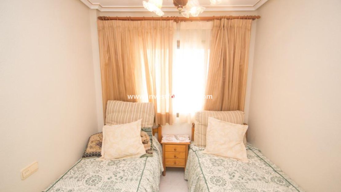 Sale - Apartment - Torrevieja - Mar Azul