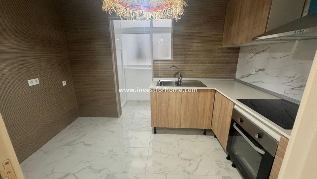 Sale - Apartment - Torrevieja - Muelle Pesquero