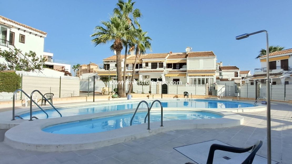 Sale - Apartment - Torrevieja - Nueva Torrevieja - Aguas Nuevas