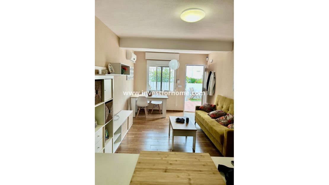 Sale - Apartment - Torrevieja - Nueva Torrevieja - Aguas Nuevas