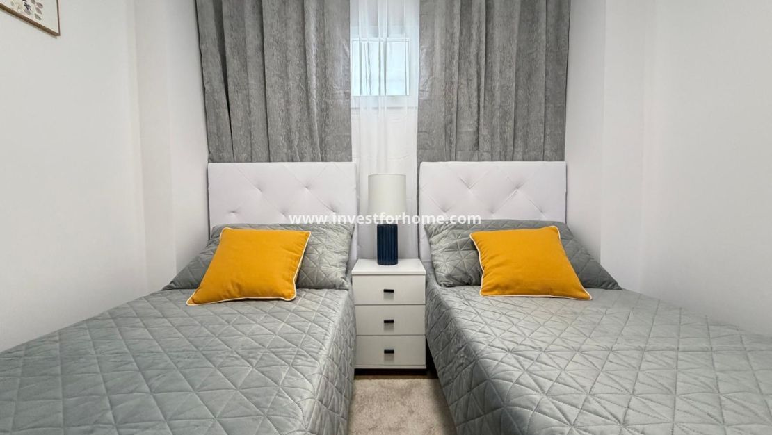 Sale - Apartment - Torrevieja - Nueva Torrevieja - Aguas Nuevas