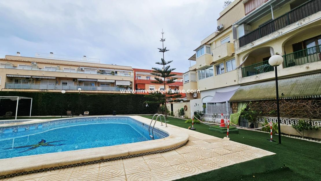 Sale - Apartment - Torrevieja - Nueva Torrevieja - Aguas Nuevas