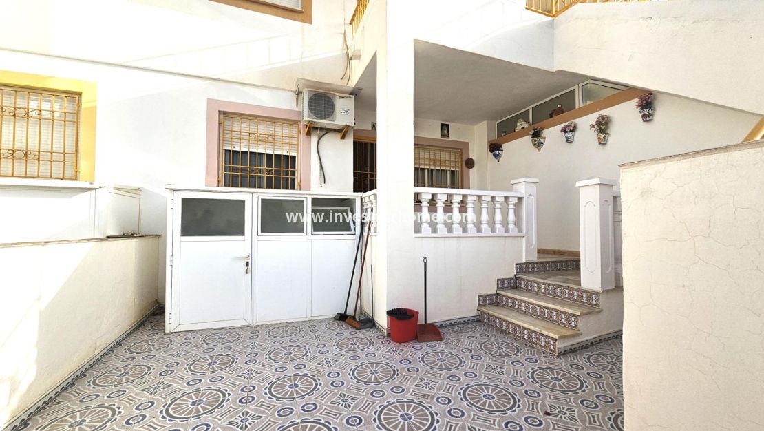 Sale - Apartment - Torrevieja - Parque Las Naciones