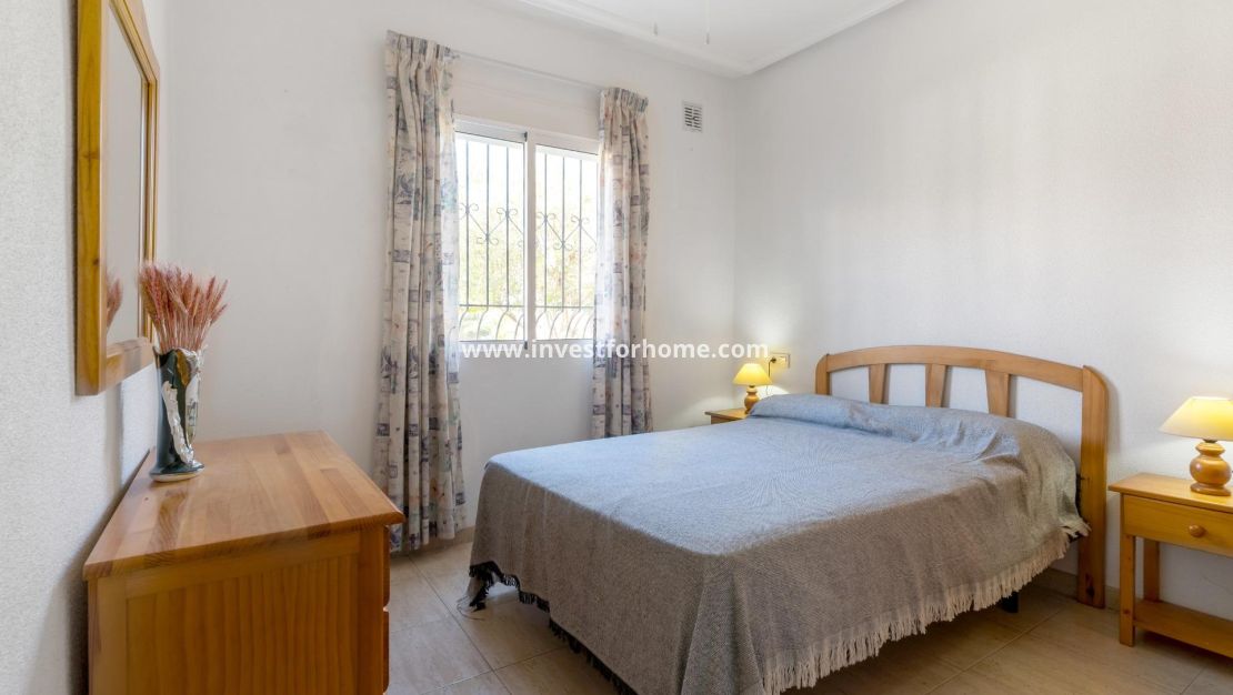 Sale - Apartment - Torrevieja - Parque Las Naciones