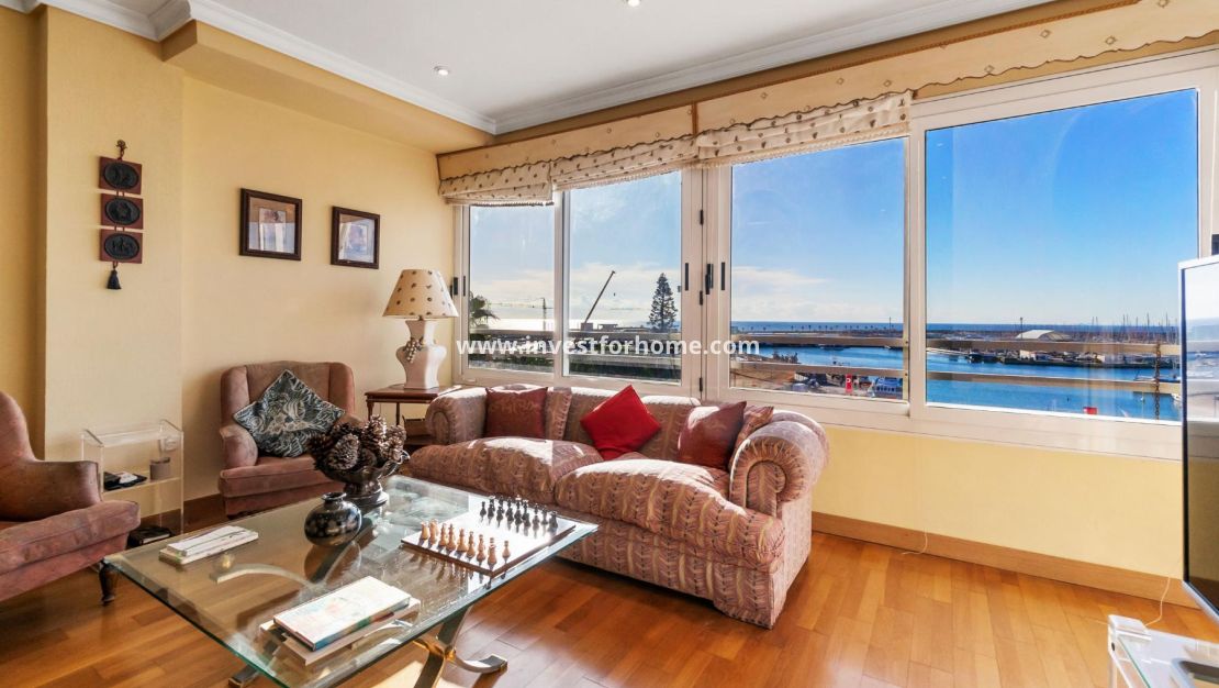 Sale - Apartment - Torrevieja - Piscinas naturales