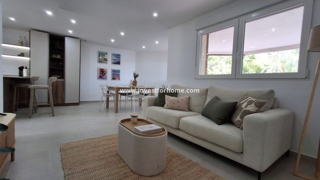 Sale - Apartment - Torrevieja - Playa Acequion