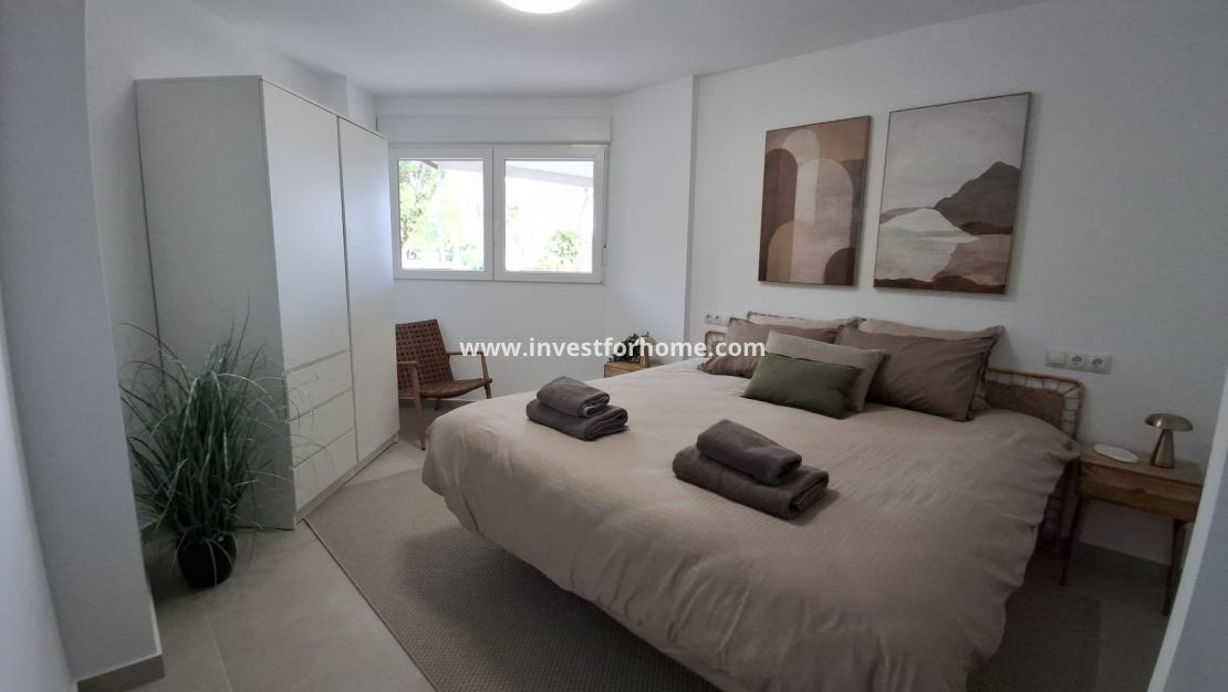 Sale - Apartment - Torrevieja - Playa Acequion