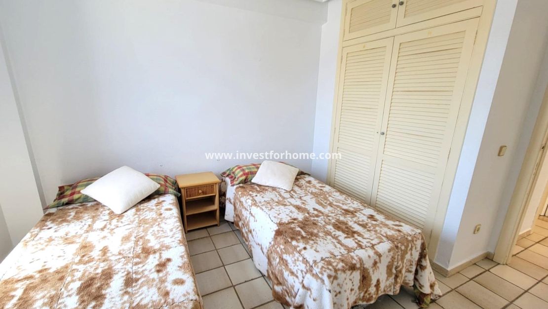 Sale - Apartment - Torrevieja - Playa De La Mata