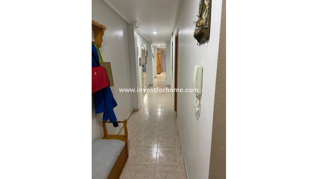 Sale - Apartment - Torrevieja - Playa de los Locos