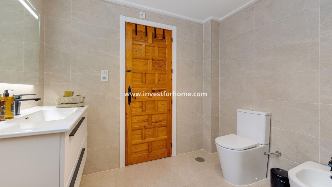 Sale - Apartment - Torrevieja - Playa de los Locos