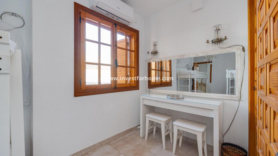 Sale - Apartment - Torrevieja - Playa de los Locos