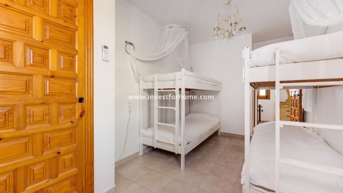 Sale - Apartment - Torrevieja - Playa de los Locos