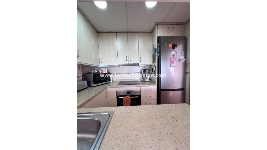 Sale - Apartment - Torrevieja - Playa de los Locos