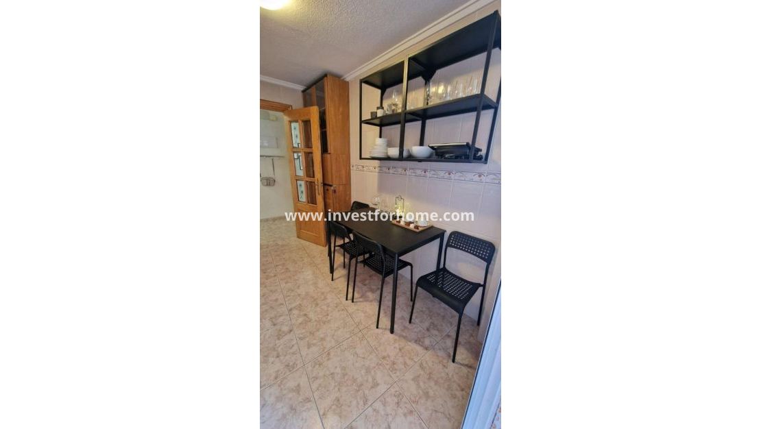 Sale - Apartment - Torrevieja - Playa de los Locos