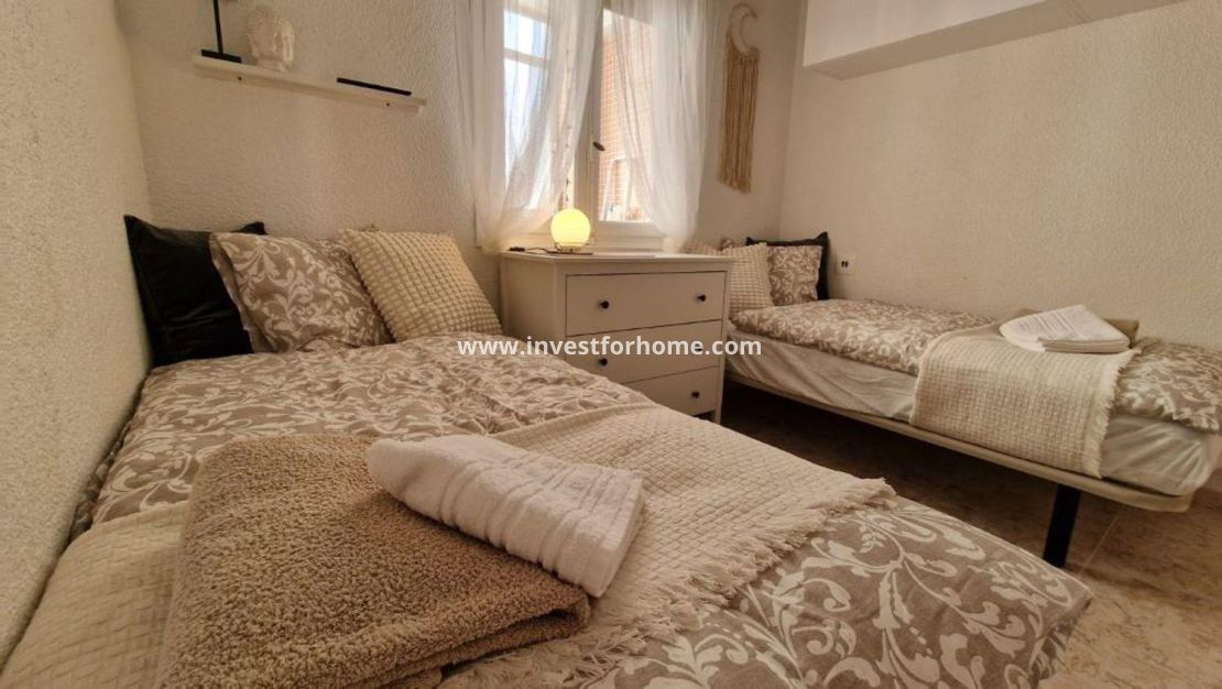 Sale - Apartment - Torrevieja - Playa de los Locos