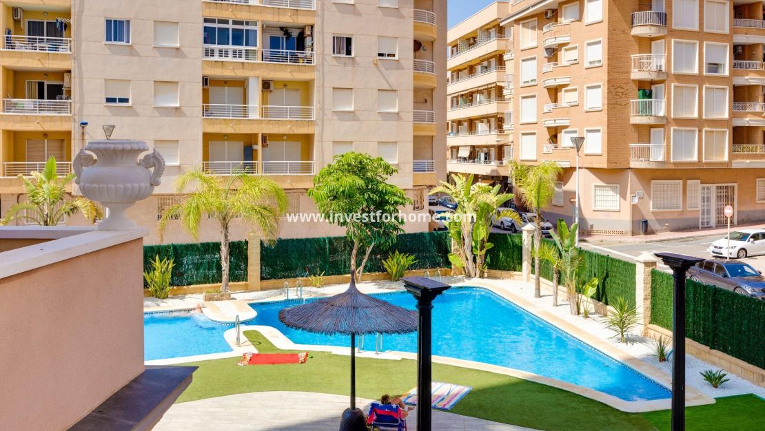 Sale - Apartment - Torrevieja - Playa de los Locos