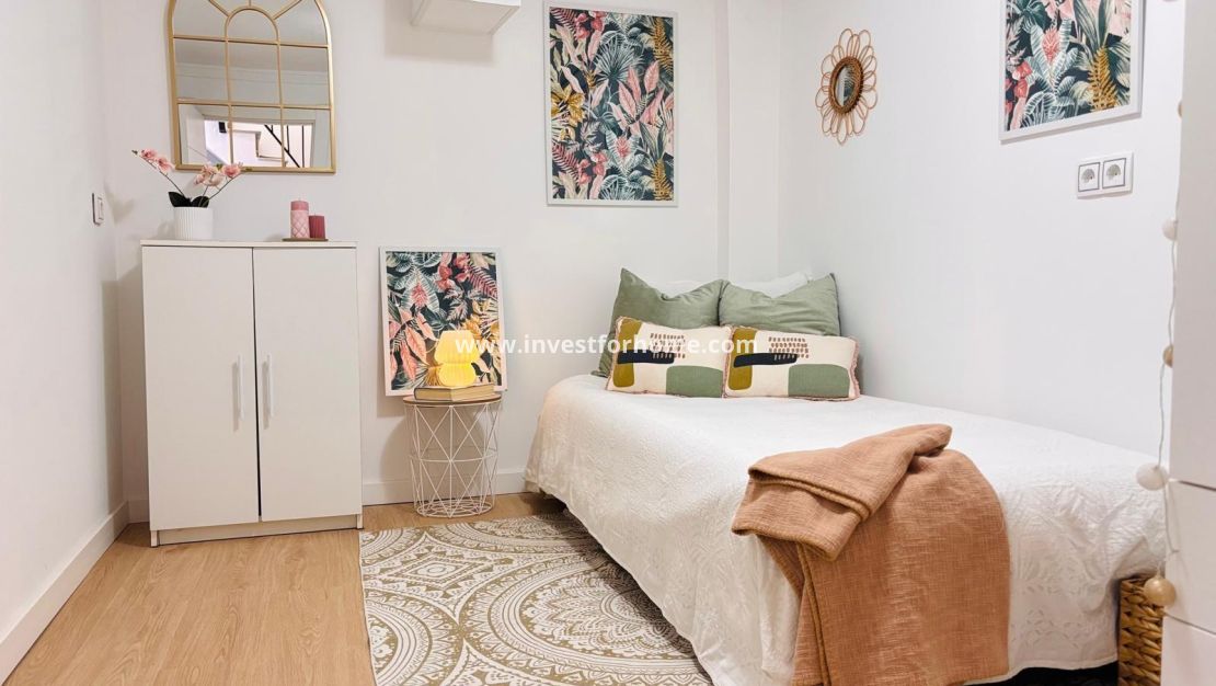 Sale - Apartment - Torrevieja - Playa de los Locos