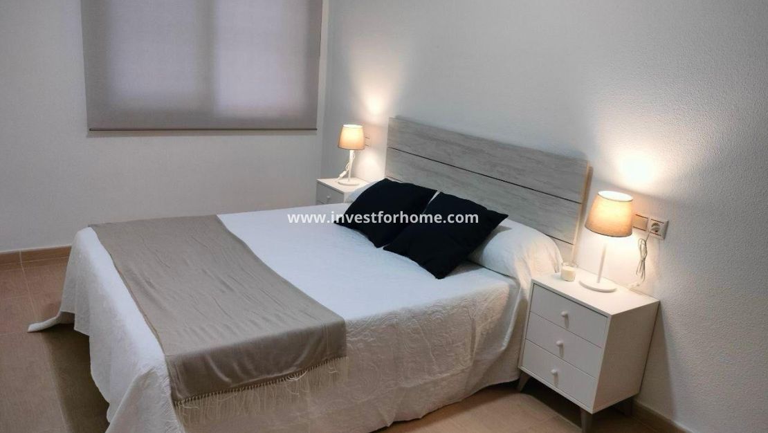 Sale - Apartment - Torrevieja - Playa de los Locos