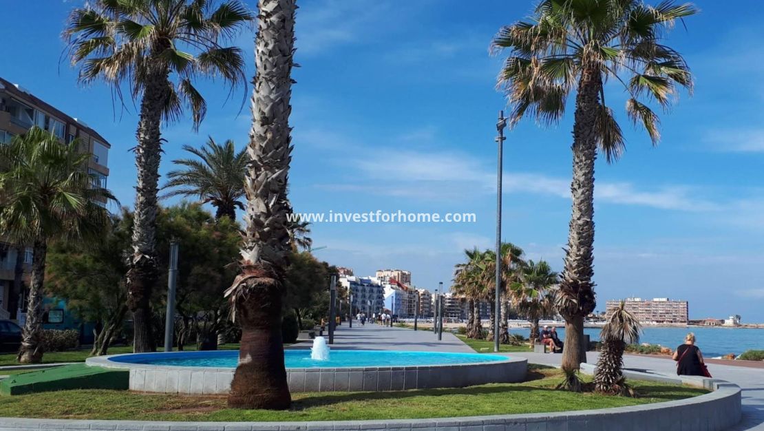 Sale - Apartment - Torrevieja - Playa de los Locos