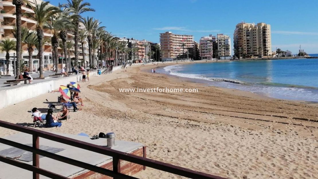 Sale - Apartment - Torrevieja - Playa de los Locos